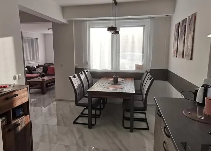 Mali Portoroz V Prlekiji * ליוטומר