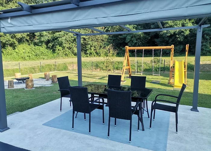 Mali Portoroz V Prlekiji ליוטומר